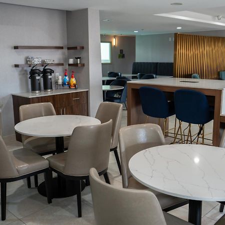 La Quinta By Wyndham Dallas Mesquite Εξωτερικό φωτογραφία